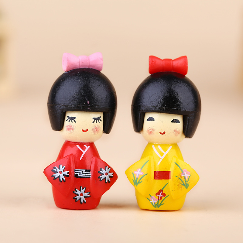 New Japanese Cute Girl Figurin - Bonsai Garden In Japan 评论和价格